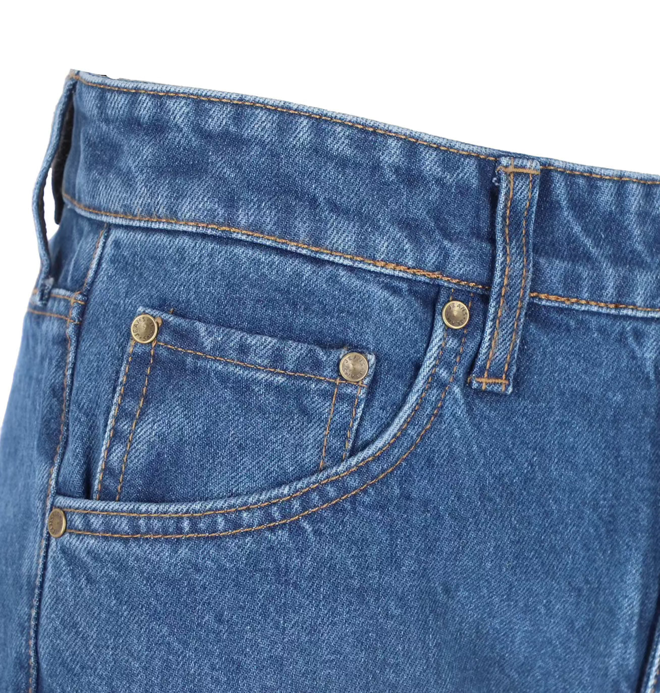 Bild eines Details einer nachhaltigen Jeans mit Recyclingfasern